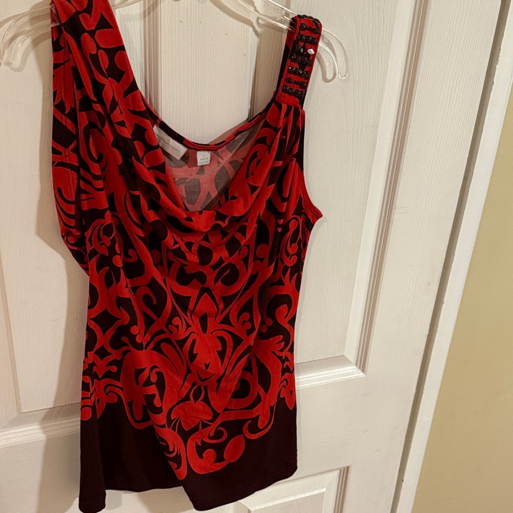 New York & Company Red and Black Floral Tank Top